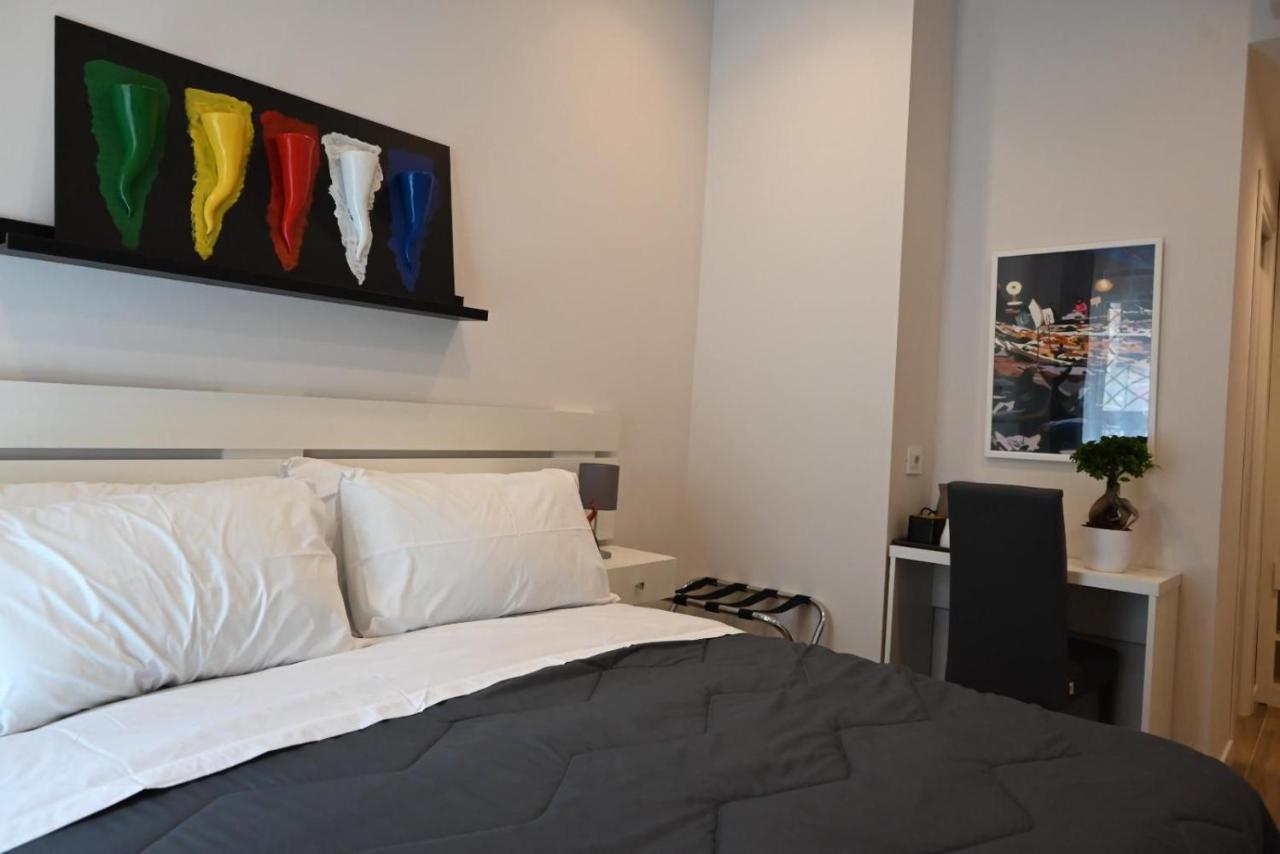 B&B Palazzina Avallone Napoli Bagian luar foto