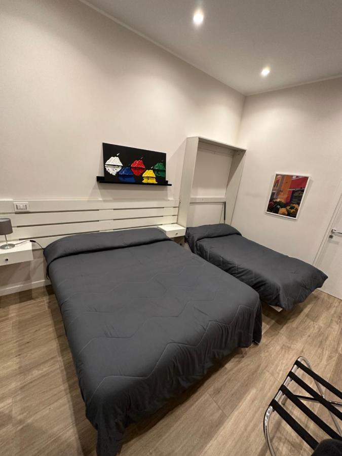 B&B Palazzina Avallone Napoli Bagian luar foto
